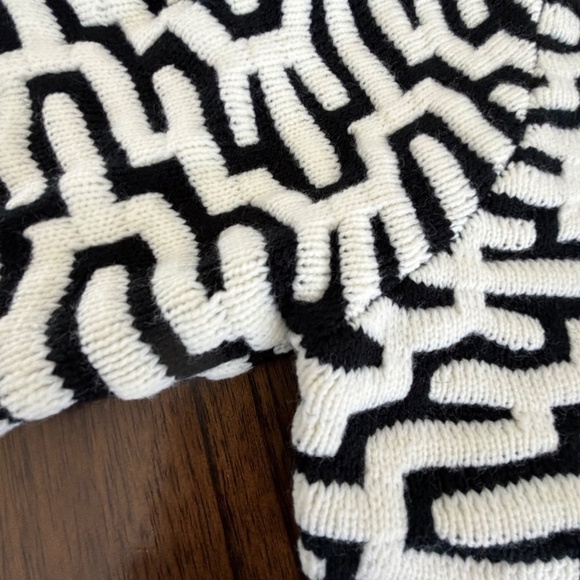 Sioni black and white graphic knit cardigan size L NWT - Picture 10 of 15